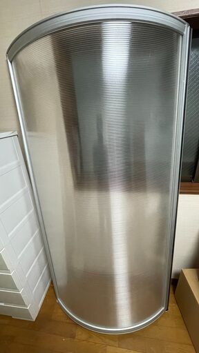 カグクロ 商談ブースパーテーションセット(半透明パーテーション×1枚、ホワイトパーテーション×2枚、安定脚×2)