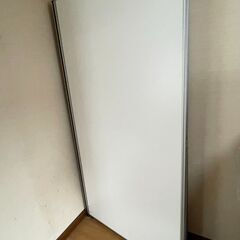 カグクロ 商談ブースパーテーションセット(半透明パーテーション×1枚、ホワイトパーテーション×2枚、安定脚×2)の画像
