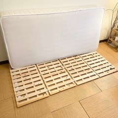 【取引決定済】シングルベッド　マットレス＋すのこの画像