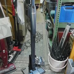 Shark　シャーク　充電式サイクロンスティッククリーナー　CH...