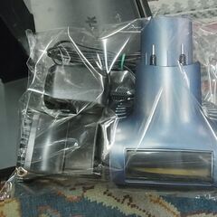 Shark　シャーク　充電式サイクロンスティッククリーナー　CH966J　コードレスタイプ　ブルージーン　布団クリーナー　ハンディの画像