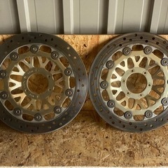 CB 400SFのフロントブレーキローター左右