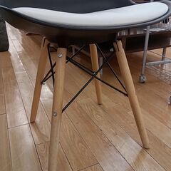 ★ジモティ割あり★ ニトリ ヘンリー　ダイニングチェア ブラック H85×D40×W47 クリーニング済み TK2415								の画像