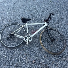 自転車 クロスバイクの画像