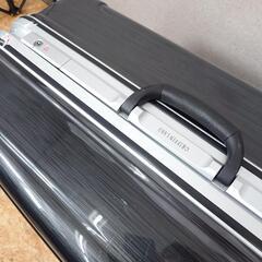 【引渡決まりました】グリフィンランド　スーツケース　キャリーケース　大型　81Lの画像