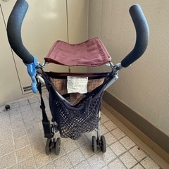 お近くはお届け可、リッチェル 軽量ベビーカー B型  自立の画像