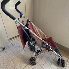 お近くはお届け可、リッチェル 軽量ベビーカー B型  自立の画像