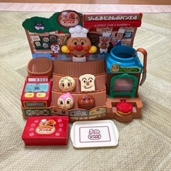 アンパンマン ◎　パン工場　電池付き