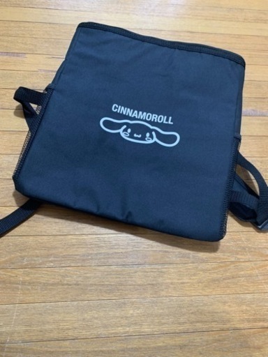 新品シナモンロールリュック保冷バック