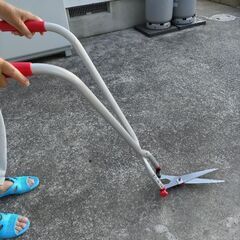 雑草刈り鋏
