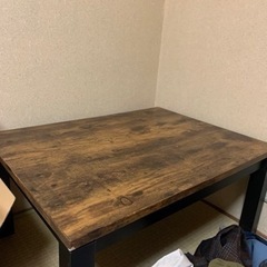 ニトリカフェテーブル家具 机の画像