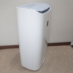 🍎シャープ 衣類乾燥 除湿機  プラズマクラスター CV-H71-Wの画像