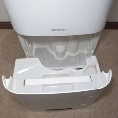 🍎シャープ 衣類乾燥 除湿機  プラズマクラスター CV-H71-Wの画像