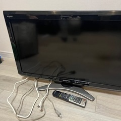 AQUOS 32型テレビの画像