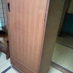 ミラー付き　木製ロッカー　洋服タンス　茶