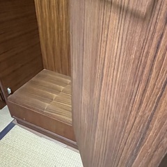 ミラー付き　木製ロッカー　洋服タンス　茶の画像