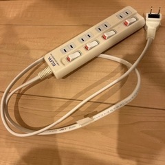 4口電源タップ