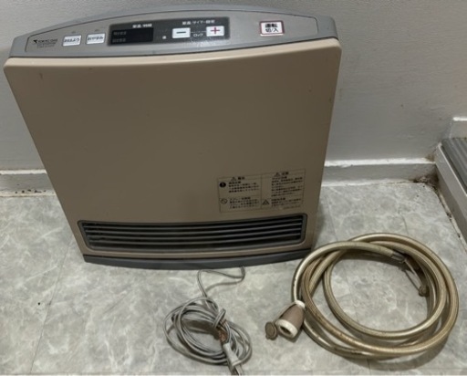 ガスファンヒーター