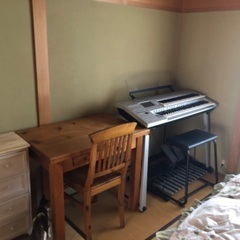 アンティークなカントリーデスク&チェア
