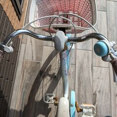 女の子用自転車　16インチ　補助輪付の画像