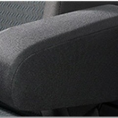 トヨタルーミーアームレストワイド版の画像