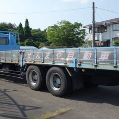 教習車　大型一種　ギガの画像