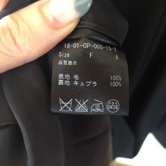 【美品】黒の半袖ワンピース　フォーマル着用可の画像