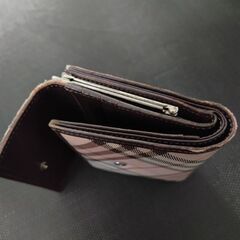 BURBERRY BLUE LABEL財布の画像