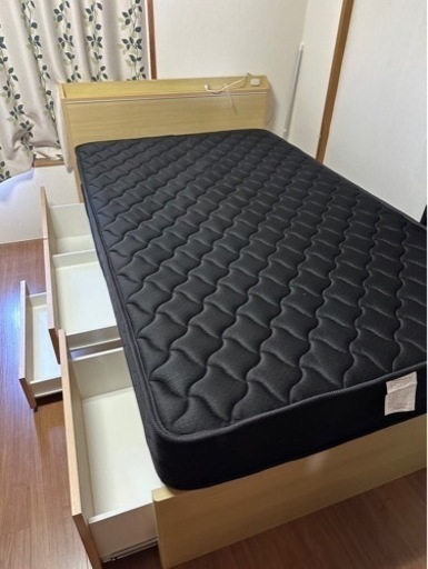 セミダブルベッド　ニトリ