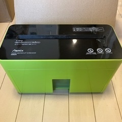 ハンドマイクロカットシュレッダー