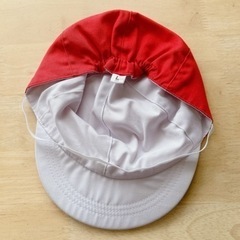 赤白帽子の画像