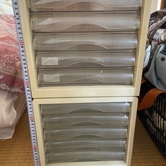 書類棚2個