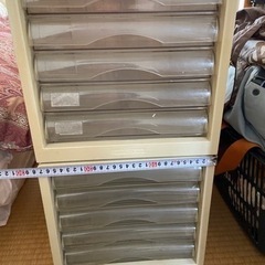 書類棚2個の画像