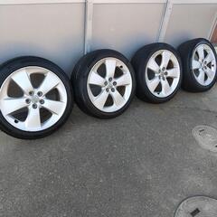 車のパーツ