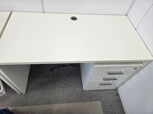 ②＜デンマーク製＞DESIGNA (デザイナ)オフィスデスク＋キャビネットｘ1台【アスクル定価5万円・お届け無料】