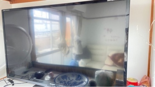 テレビ、シャープ65型テレビ