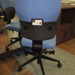 R408 Steelcase Let’s B レッツビーオフィスチェア 肘なし 正規品 疲れにくい Usedの画像