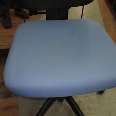 R408 Steelcase Let’s B レッツビーオフィスチェア 肘なし 正規品 疲れにくい Usedの画像