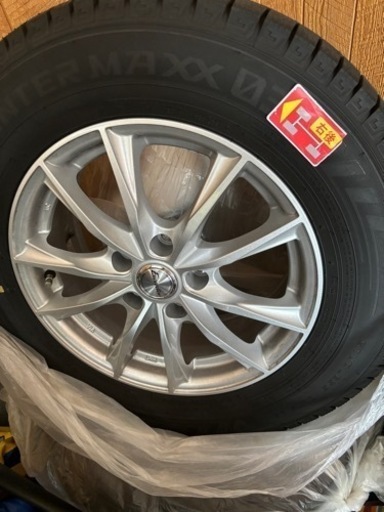 ホイール付きスタッドレスタイヤ4本セット　215/65R16