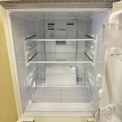 18319  SHARP 一人暮らし2D冷蔵庫  137Ｌ ◆大阪市内・東大阪市他 6,000円以上ご購入で無料配達いたします！◆ ※京都・高槻・枚方方面◆神戸・西宮・尼崎方面◆生駒方面、大阪南部方面　それぞれ条件付き無料配送あり！ 18319 SHARP 一人暮らし2D冷蔵庫 137L ◇大阪市内・東大阪市他