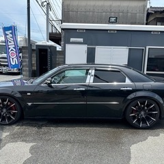 JEEP正規ディーラー車⭐️5.7HEMI⭐️クライスラー300c の画像