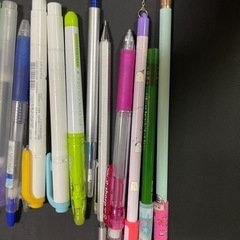 セット販売　文房具　ペン　シャーペンなどの画像