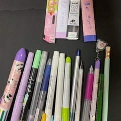 セット販売　文房具　ペン　シャーペンなどの画像