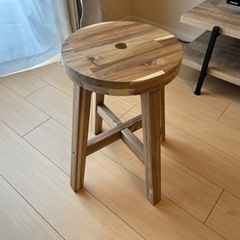 IKEA スコグスタSKOGSTA スツール