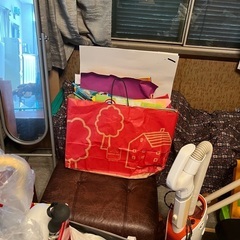かなり古いソファですの画像