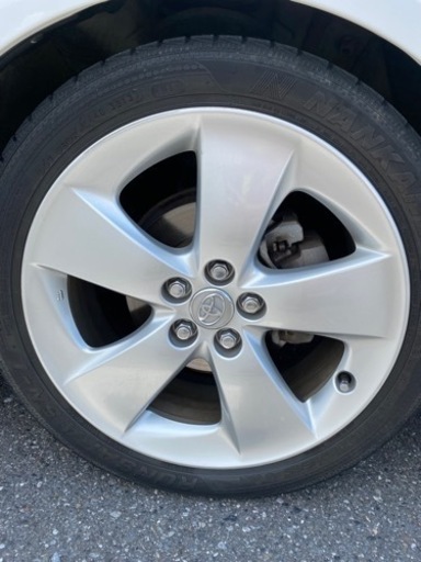 30プリウスツーリング車のパーツ タイヤ、ホイール