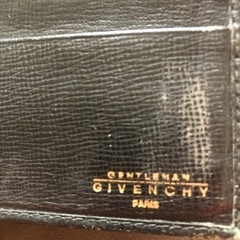 もう最後の値下げ！ジパンシーカード入れの画像