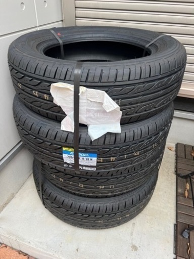 (ご成約済)DUNLOP 新品タイヤ4本セット　205/60 R 16 92 H