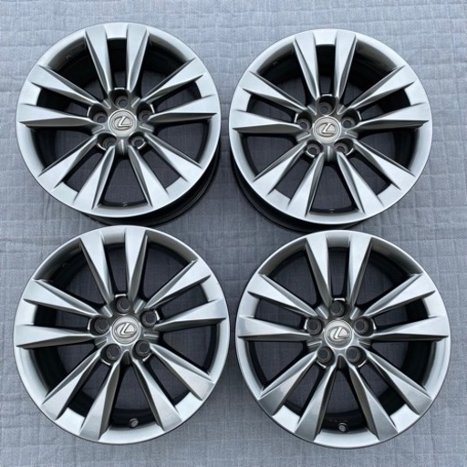 車のパーツ タイヤ、ホイール