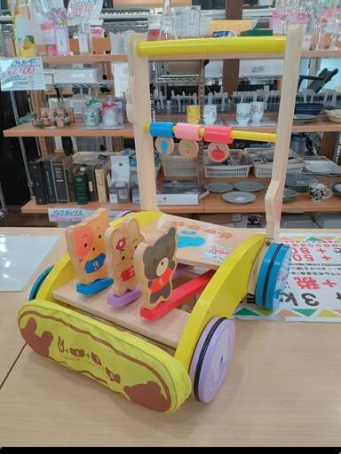 ★【西松屋】押し車  木製  おもちゃ  【3,848円で購入】北九州店舗店頭販売のみ